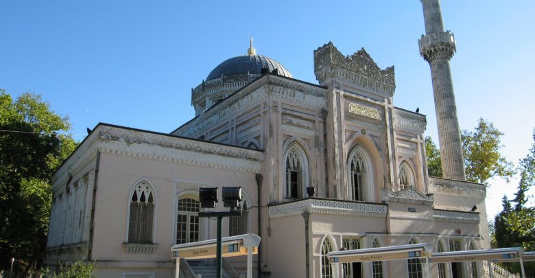 Yildiz_Hamidiye_Mosque,_Istanbul_01