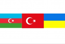 تركيا تنوع تحالفاتها- صيغة وحدوية جديدة تجمع تركيا مع أوكرانيا وأذربيجان