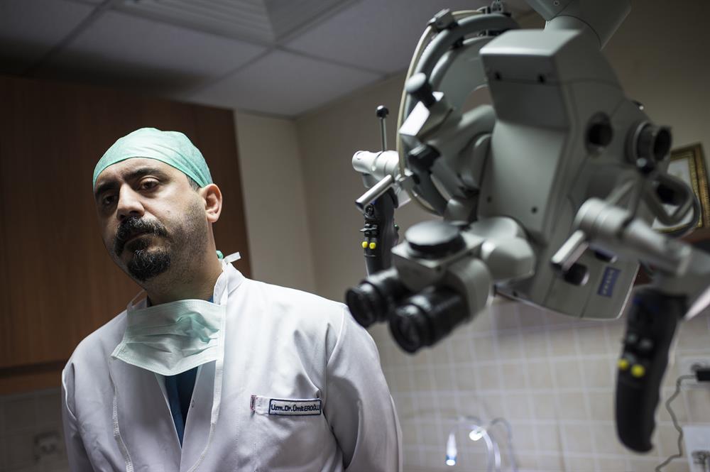 تركيا- إجراء أول عملية جراحية كاملة في العالم بواسطة روبوت