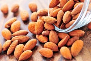 فوائد اللوز