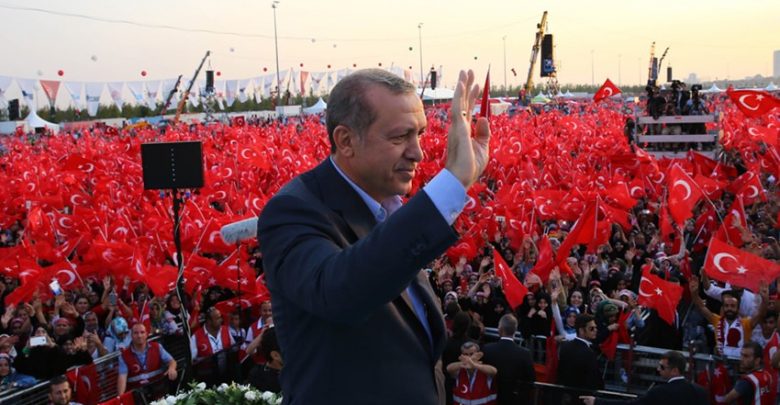 مركز إسرائيلي أردوغان يتمتع بشعبية جارفة ولا يوجد له منافس جدي في تركيا