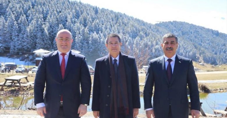 وزراء دفاع تركيا و أذربيجان و جورجيا