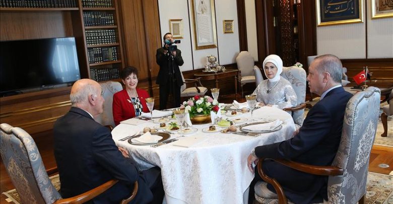 أردوغان و حاكمة نيوزيلندا