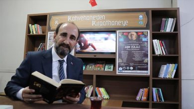 قراءت خانة مقاهي تركية تتحول لمكتبات شعبية