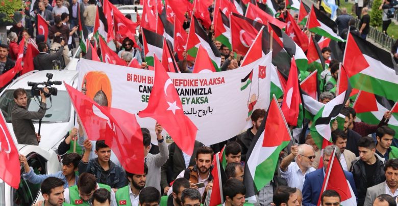 مسيرات تركيا لأجل القدس