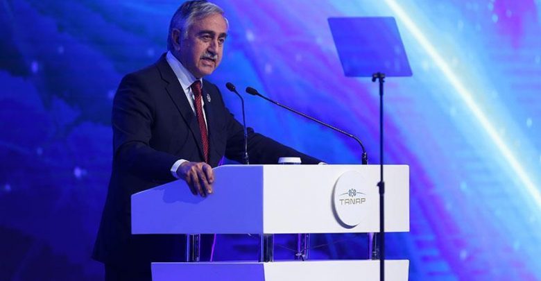 رئيس جمهوية شمال قبرص التركية مصطفى أقينجي