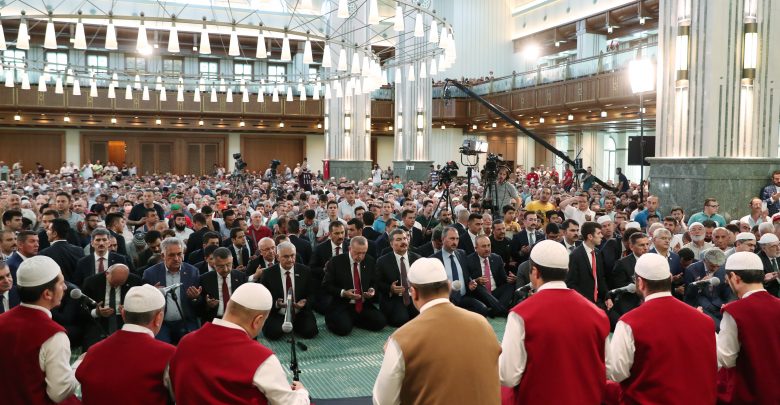 أردوغان في المسجد