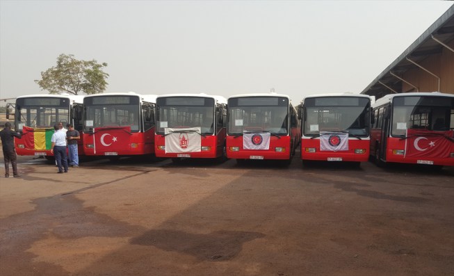 حافلات تركية في غينيا