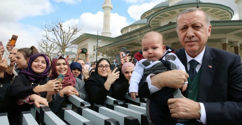 أردوغان بين شعبه