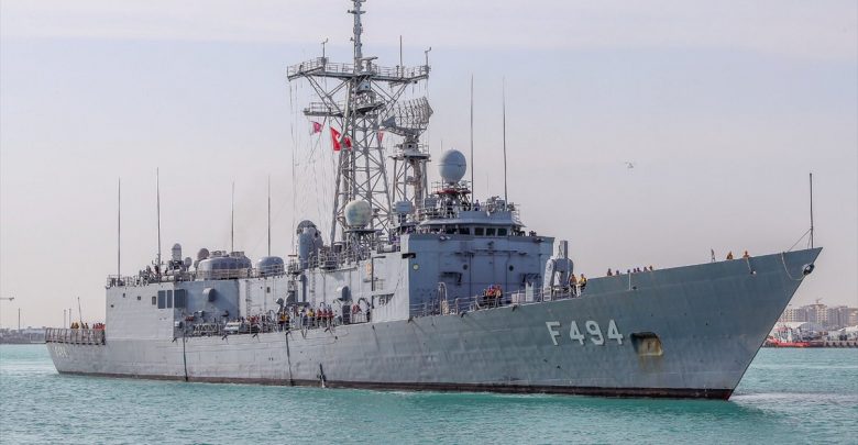 سفينة حربية تركية