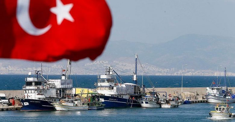 السياحة في تركيا علم تركيا