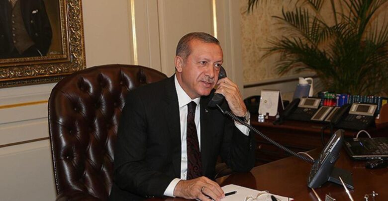 cumhurbaskani-recep-tayyip-erdogan-telefon-aa-1591775